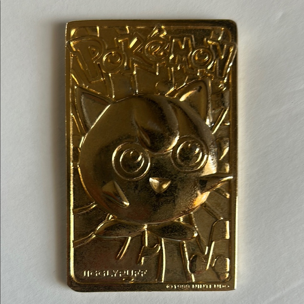 Gold Pokémon Jigglypuff Card